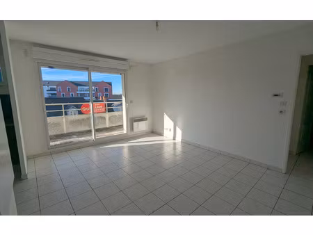 location appartement  44.55 m² t-2 à ormes  646 €