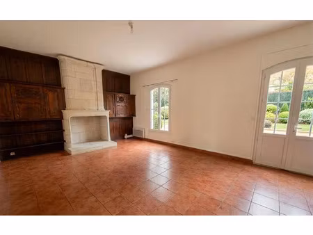 location appartement  m² t-3 à orthez  750 €