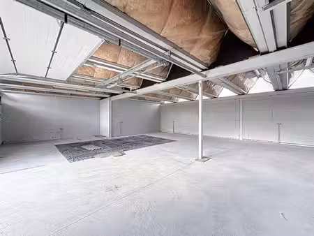 hangar à louer