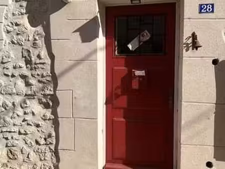 location appartement 2 pièces meublé à arles (13104) : à louer 2 pièces meublé / 43m² arle