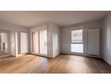location appartement 3 pièces 63 m² à clermont-ferrand (63100)