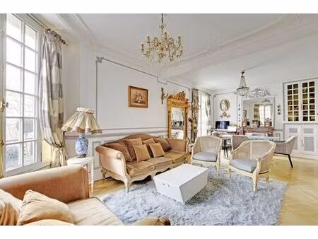 appartement de 6 pièces de luxe en location à colombes  île-de-france