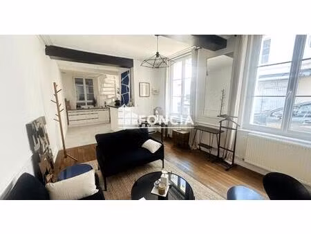 en exclusivité ! idéal 1ère achat ou investisseur  en hyper centre ville  à pied de la gar