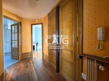 rare : deux appartements réunissables en duplex de caractère