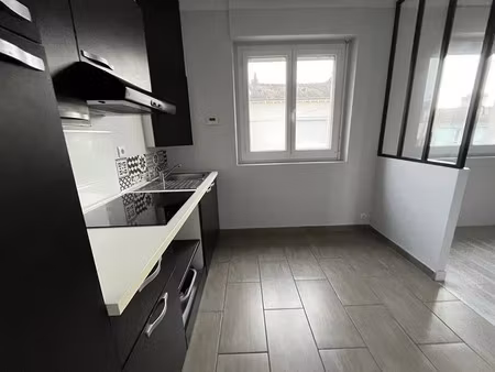 location appartement 3 pièces 50 m² à lorient (56100)  835 €