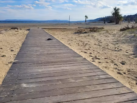 vente commerce 100 m² bormes-les-mimosas (83230)