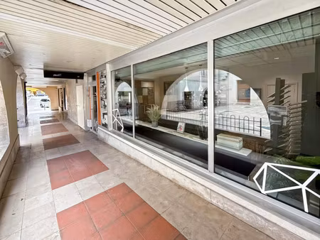 location commerce 31 m² à orléans (45000)