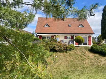 chaulgnes  beau pavillon de 131 m² hab sur sous sol complet avec vue imprenable sur la nat