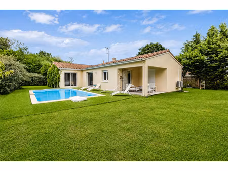 vente maison 6 pièces 150 m² créon (33670)