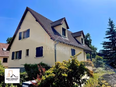 belle maison de type 7/8 pièces de 152 35 m² habitables à haguenau.