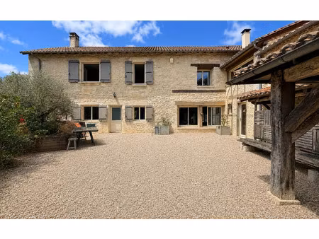 maison savignac-les-églises 235 m² t-10 à vendre  665 000 €