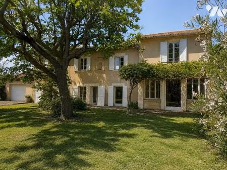 vente maison 7 pièces 236 m² avignon (84140)