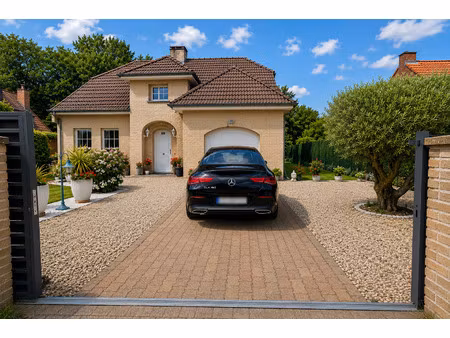 magnifique villa individuelle de standing à camphin-en-pévèl
