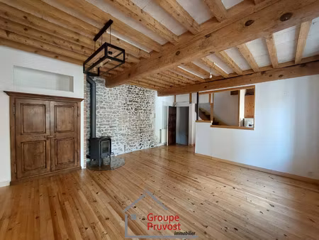 vente maison 5 pièces 140 m² vaugneray (69670)
