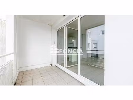 t2 balcon & parking