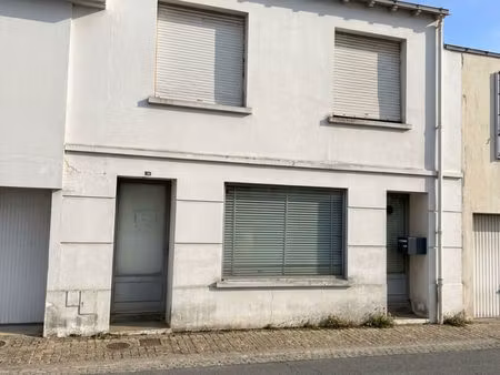 immeuble les landes genusson 4 pièce(s) 87 m2