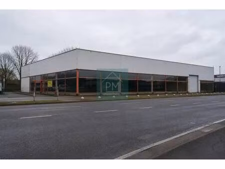 vente commerce cambrai 59400 2000m²