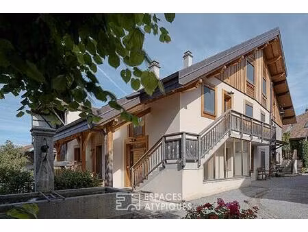 ancienne ferme rénovée entre cîmes et lac