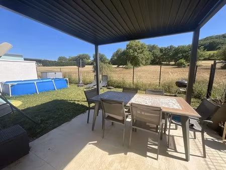 le sequestre  maison de plain-pied de type 4 avec jardin et terrasses.