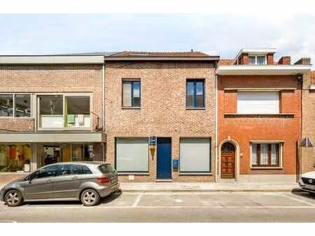 maison spacieuse  prête à emménager  avec 4 chambres  dress