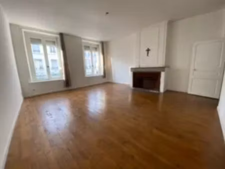 location appartement 4 pièces 90 m² à saint-mihiel (55300)