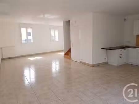 maison à louer - 4 pièces - 90 m2 - fougeres - 35 - bretagne