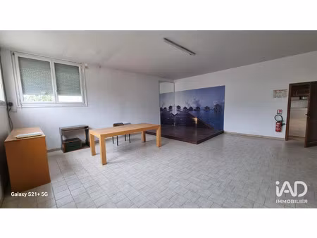 location commerce 1400 m² à gondreville (45490)