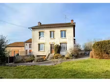 maison de caractère avec 2 appartements indépendants  dépendance  terrain de 57 ares