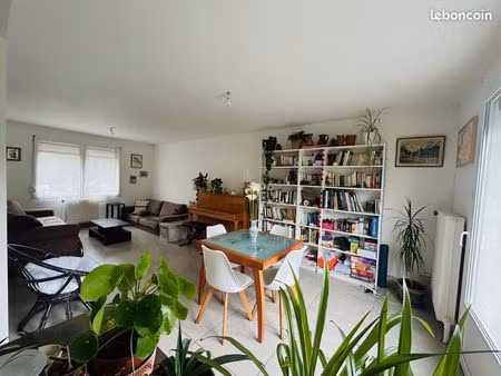 maison 4 pièces 82 m²