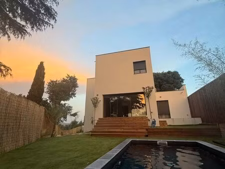 maison 5 pièces 199 m²