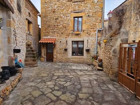 maison centre ville avec extérieures