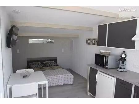 particulier à particulier  un studio de plain pied  cosy entièrement meublé et équipé à 15