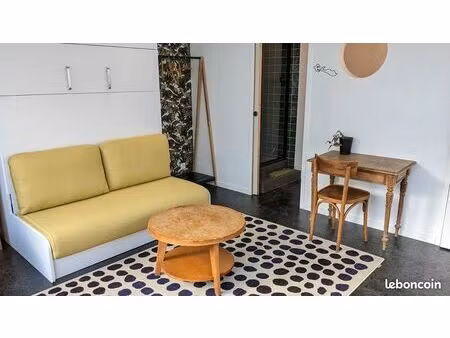 studio avec jardinet à louer