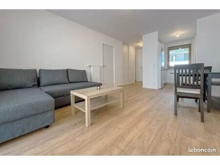 t2 meublé de 44 m² avec balcon – vitry-sur-seine 94400