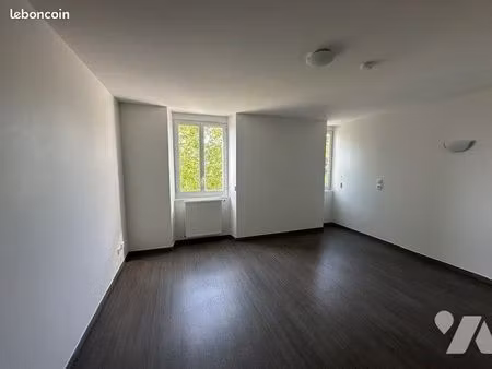 studio 1 pièce 25 m²