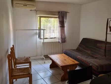 studio meuble