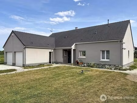 maison récente de 5 pièces de 133 m² à saint-denis-de l'hô