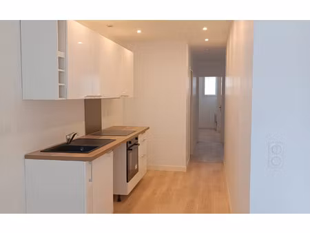 location appartement  m² t-2 à bordeaux  788 €