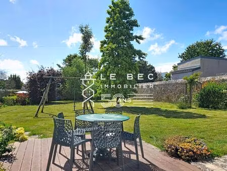 lanester : maison en pierres sur 900m² de terrain