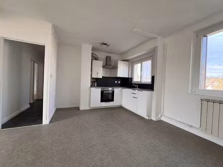appartement thionville proche hôpital bel aire et axes autoroutiers : 3 pièce(s) 57 m2