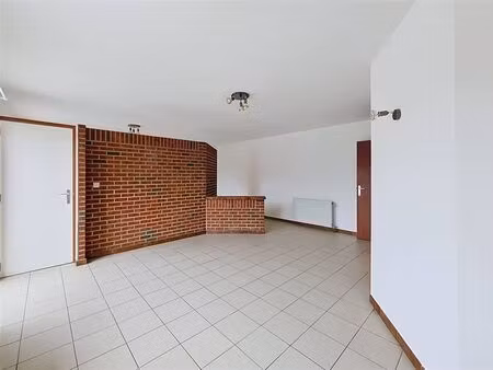 studio à louer à place mathy 5 arquennes (vbe35889)