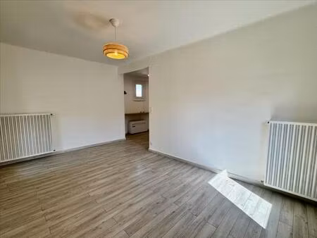 appartement f3 avec véranda et climatisation
