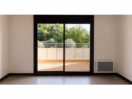 t1 bis avec balcon à cannes
