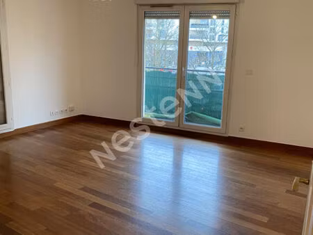 appartement meublé 3 pièces 64m2 +10m2 de balcon +box