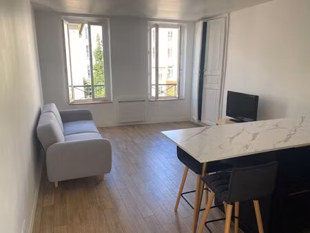 appt 2 pièces à saint germain en laye (38.83m²)