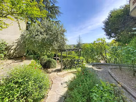 maison de ville et son annexe de 110m2 avec jardin et garage