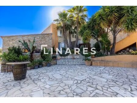 le mas des collines - maison 242m2 (160 m² + 2 t2 indépendants ) - piscine -terrasses - ga