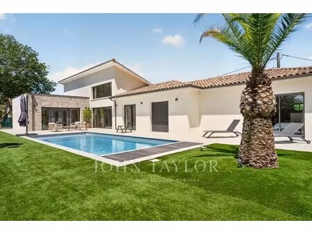 maison contemporaine meublée - 4/5 chambres - 1 bureau - piscine - exclusivité john taylor