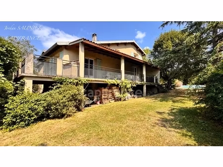 a vendre  revel(31)-belle propriété de 230m2 habitables à revel  idéal famille et/ou proje