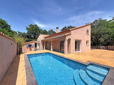villa à laroque des alberes